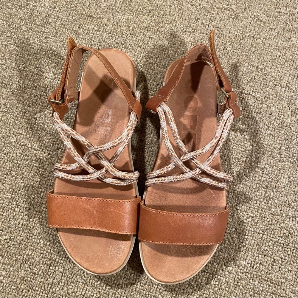 Sorel Strappy Camel Velcro Sandals 7.5
